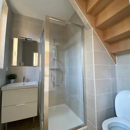 Renove Proche Palais Des Sports