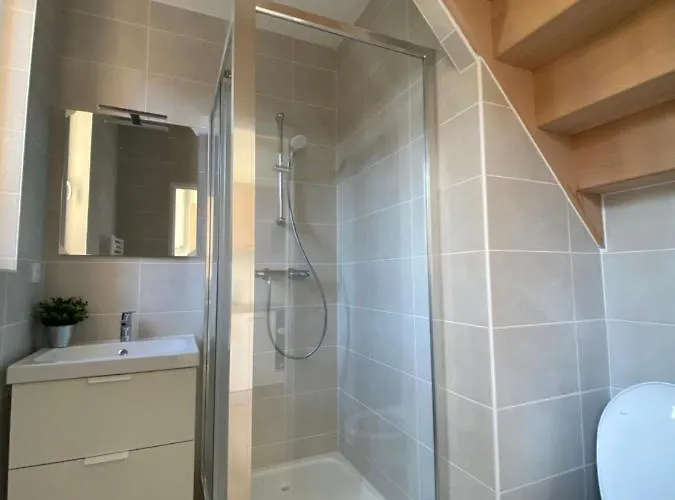 Renove Proche Palais Des Sports