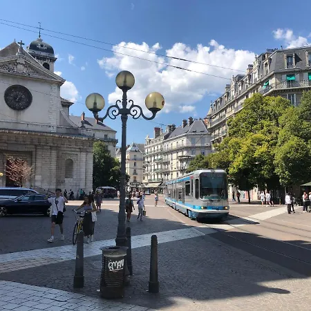 Renove Proche Palais Des Sports Apartamento *